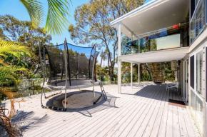 Stunning Riverside Hinterland Retreat